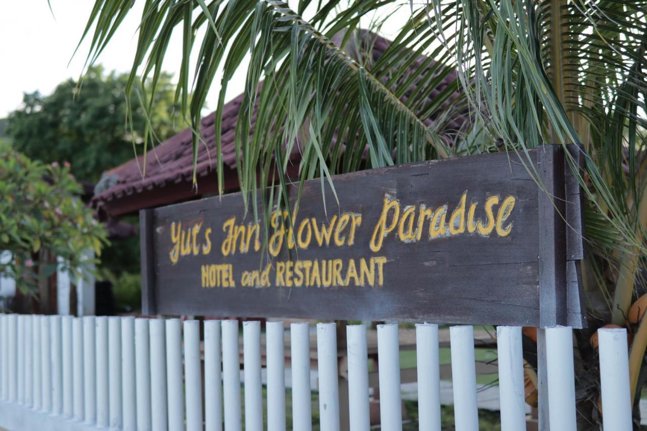 Yut'S Inn Flower Paradise Gili Gede Esterno foto