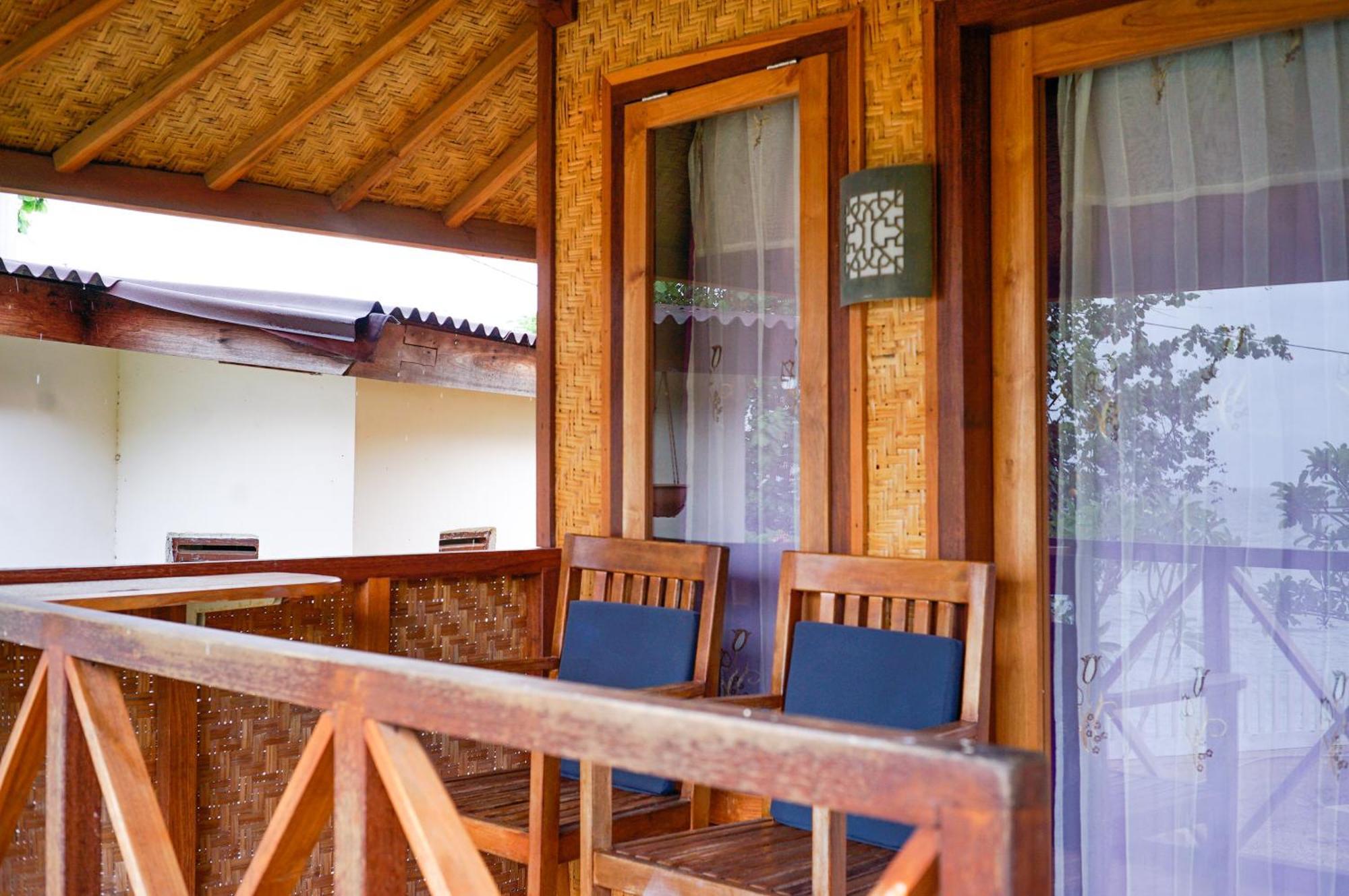 Yut'S Inn Flower Paradise Gili Gede Esterno foto
