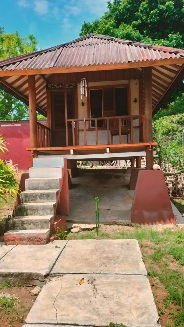 Yut'S Inn Flower Paradise Gili Gede Esterno foto